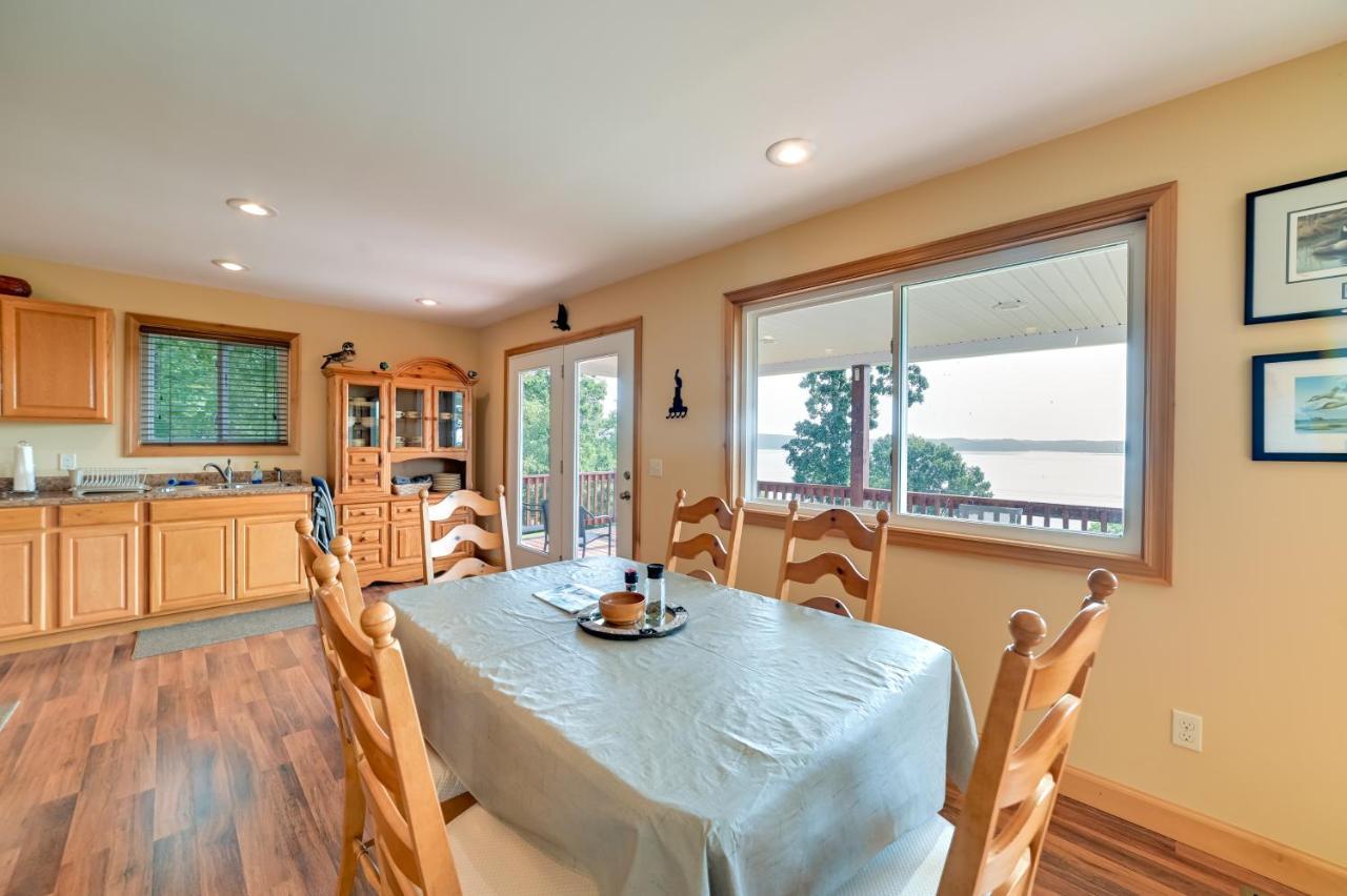 Kentucky Lake Getaway With Lookout Deck, Water View! New Concord Dış mekan fotoğraf