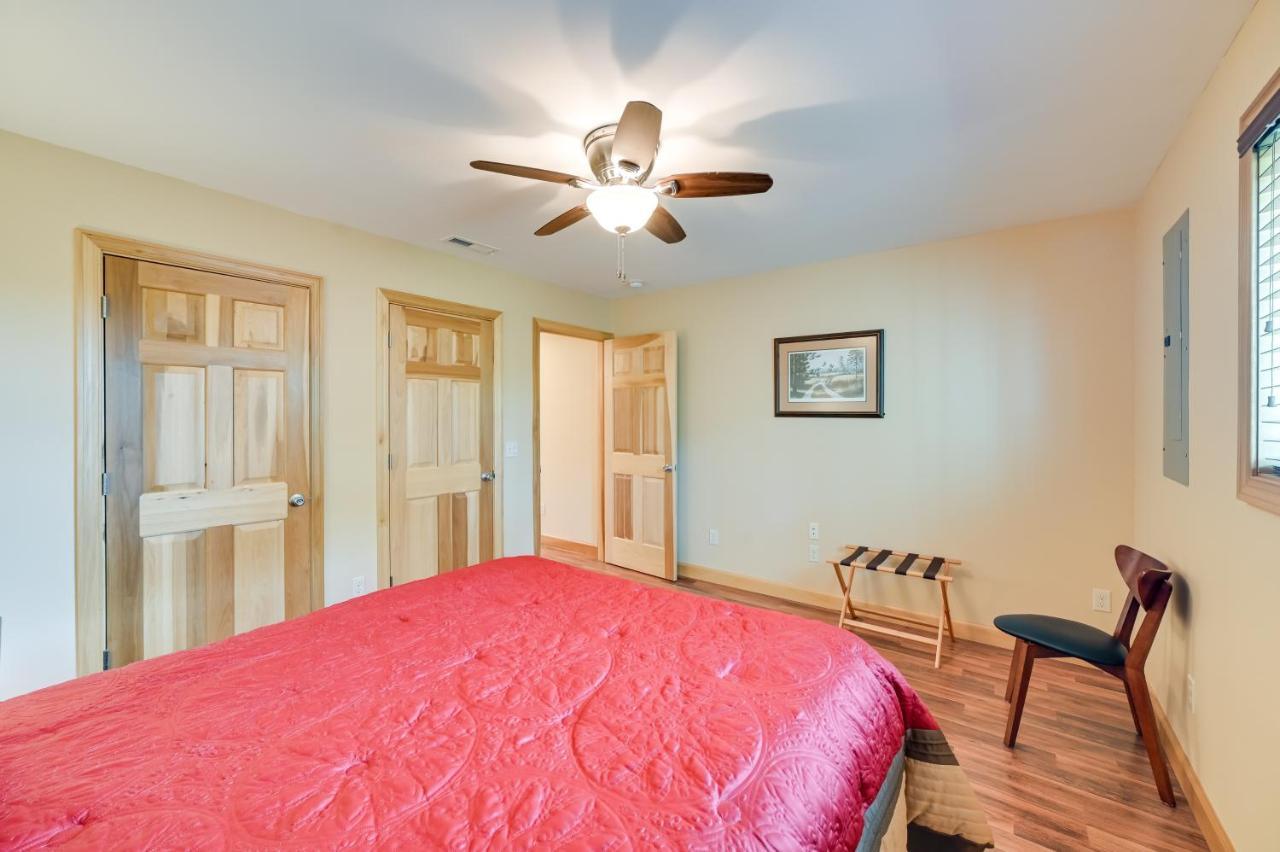Kentucky Lake Getaway With Lookout Deck, Water View! New Concord Dış mekan fotoğraf