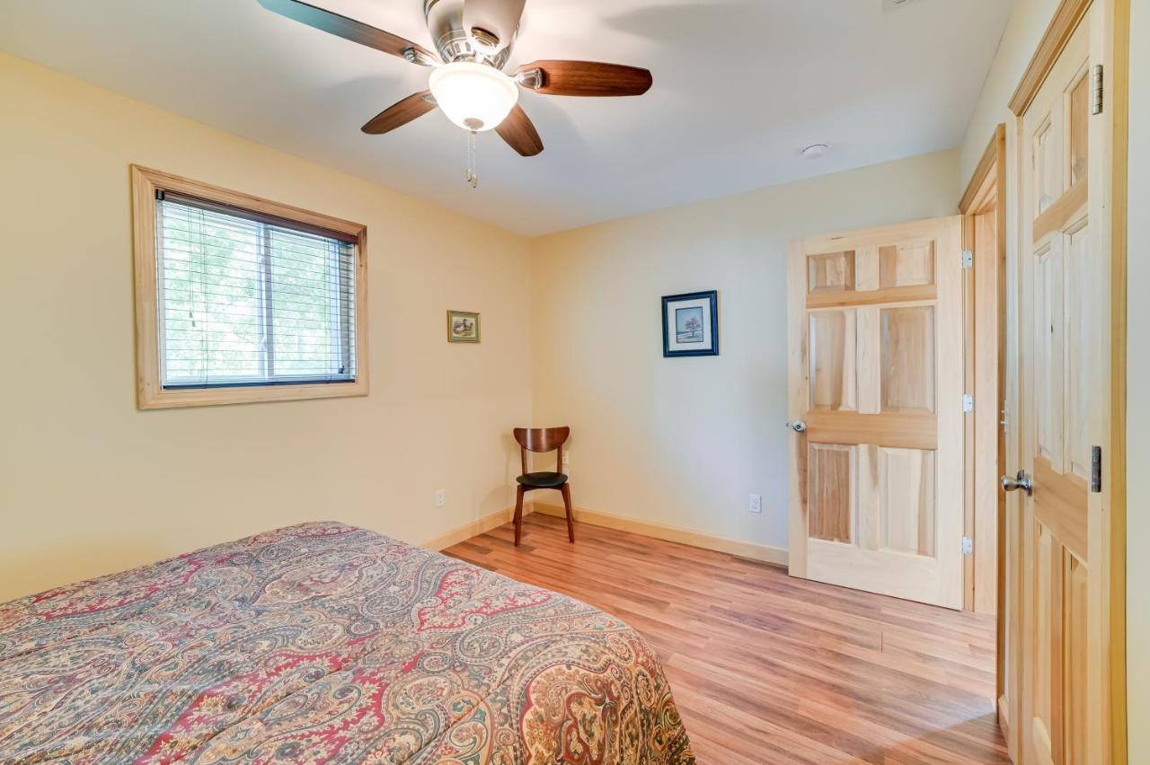Kentucky Lake Getaway With Lookout Deck, Water View! New Concord Dış mekan fotoğraf